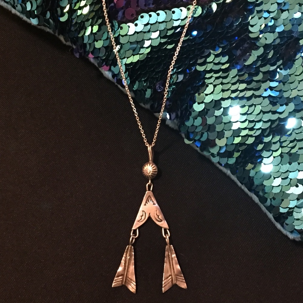 Vintage Sterling Arrowhead Pendant w movement